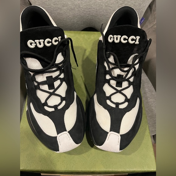 Gucci Black and White Men's Sneakers - Picture 1 of 9
